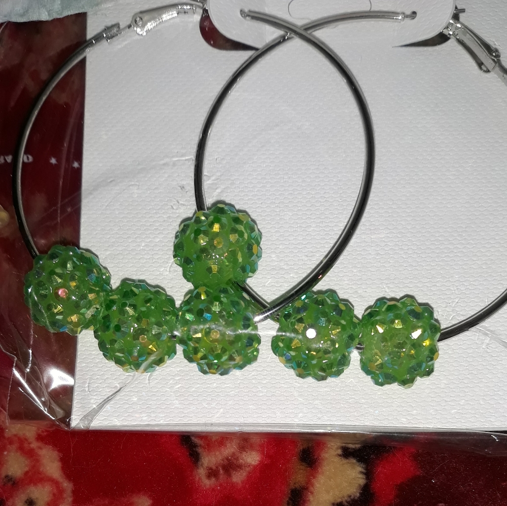 ST PATTY's Silver Hoop 1 1/2" Earrings GREEN Bling Beads Bohemian Casual NEW